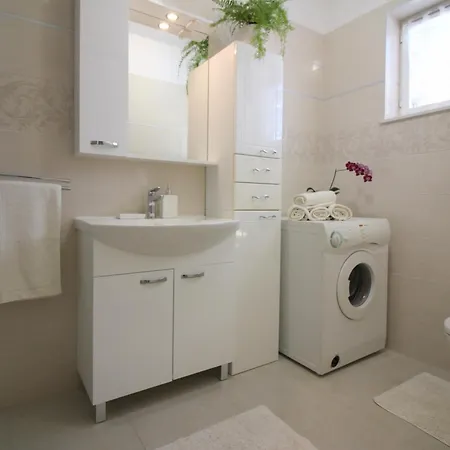 In - Istrien 10047 Apartment